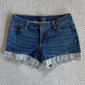 a.n.a. Denim Shorts Dark Wash Cuffed Size 28/6 Inseam 3.5” Classic